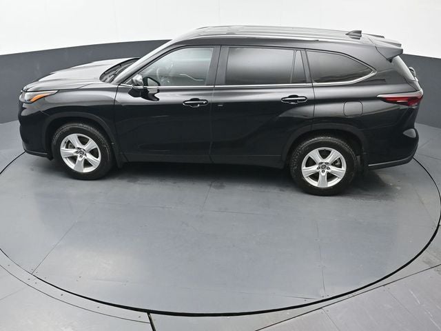 2025 Toyota Highlander LE