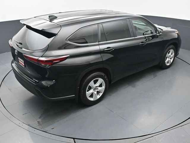 2025 Toyota Highlander LE