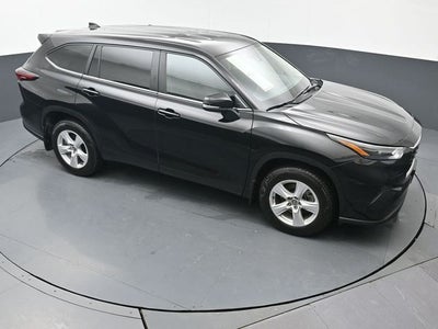 2025 Toyota Highlander LE