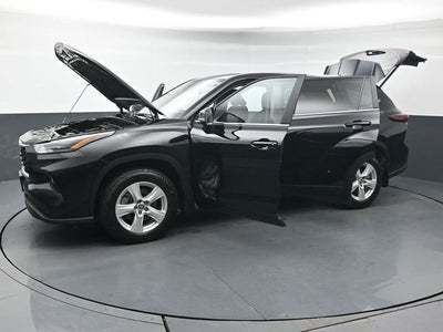 2025 Toyota Highlander LE