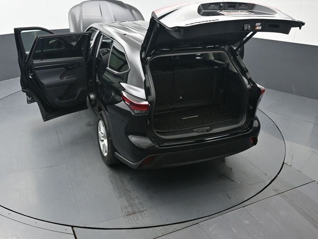 2025 Toyota Highlander LE