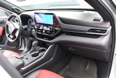 2025 Toyota Highlander XSE