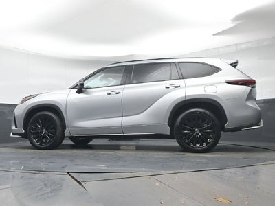 2025 Toyota Highlander XSE