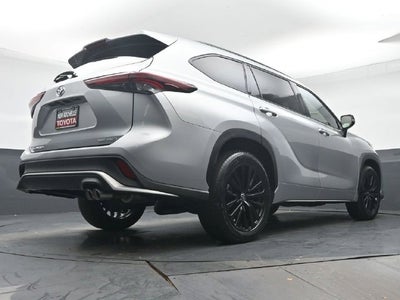 2025 Toyota Highlander XSE