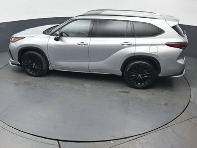 2025 Toyota Highlander XSE