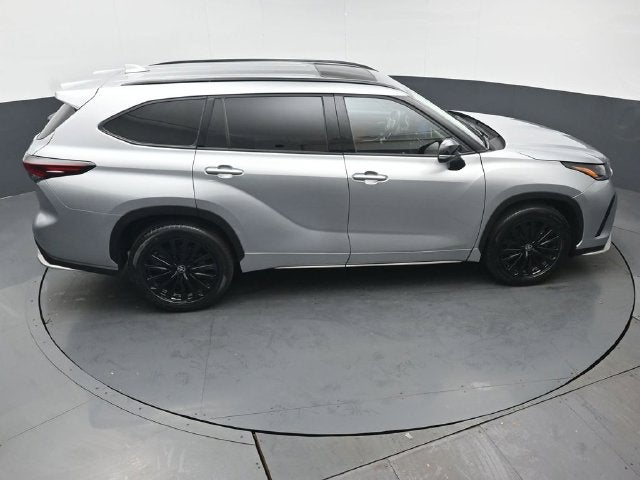 2025 Toyota Highlander XSE