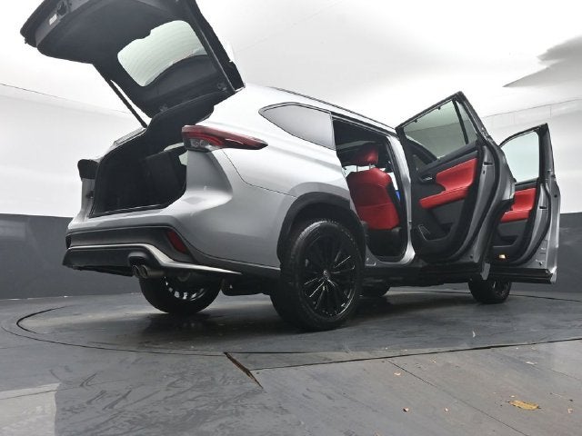 2025 Toyota Highlander XSE