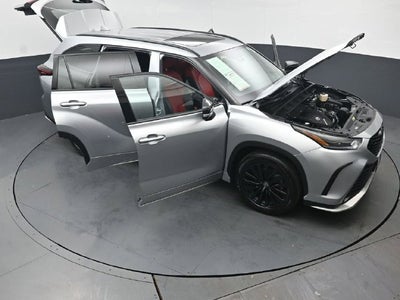 2025 Toyota Highlander XSE