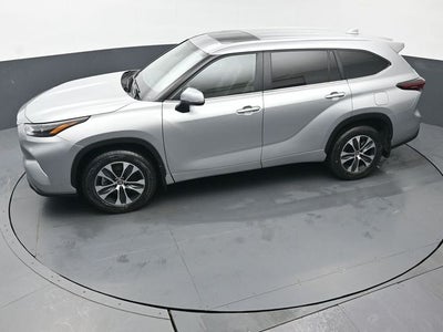 2025 Toyota Highlander XLE