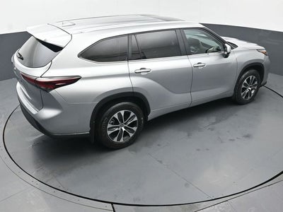 2025 Toyota Highlander XLE