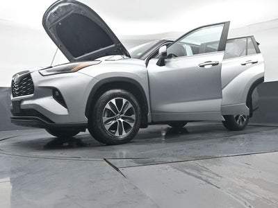 2025 Toyota Highlander XLE