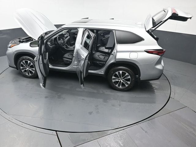 2025 Toyota Highlander XLE