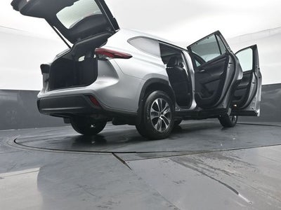 2025 Toyota Highlander XLE