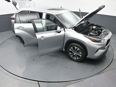 2025 Toyota Highlander XLE