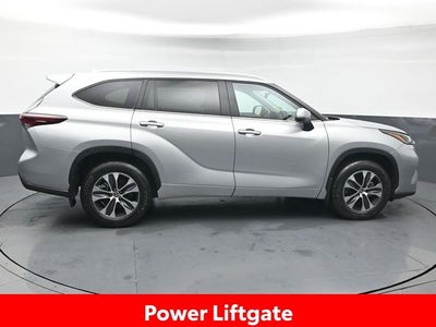 2025 Toyota Highlander XLE