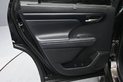 2025 Toyota Highlander XLE