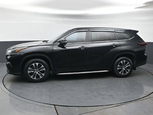 2025 Toyota Highlander XLE