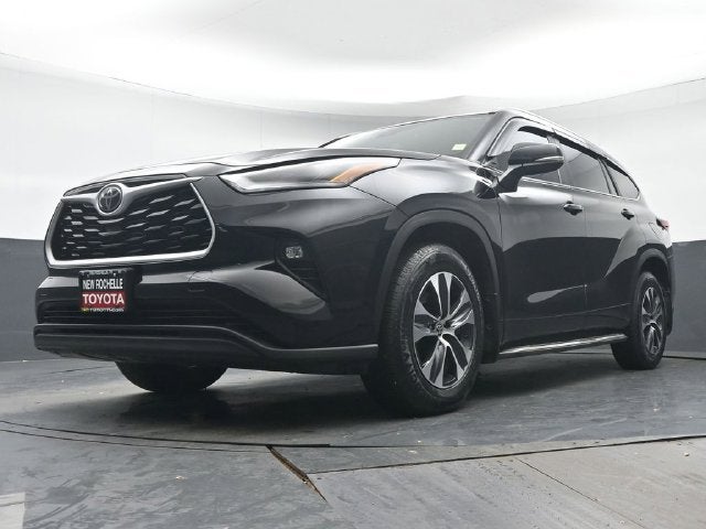 2025 Toyota Highlander XLE