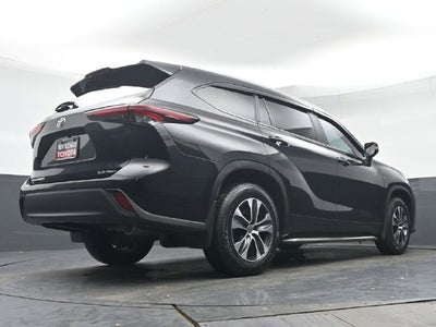 2025 Toyota Highlander XLE
