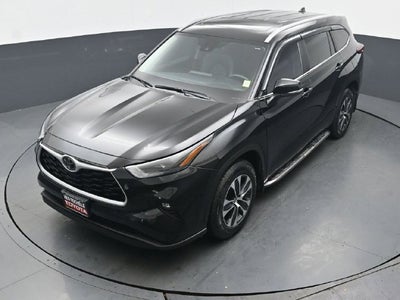 2025 Toyota Highlander XLE