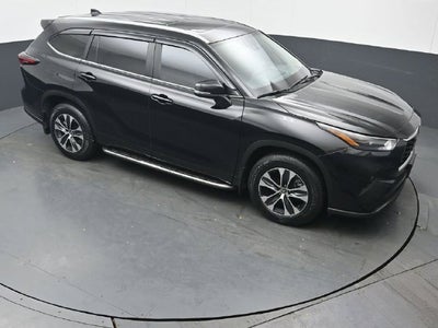 2025 Toyota Highlander XLE