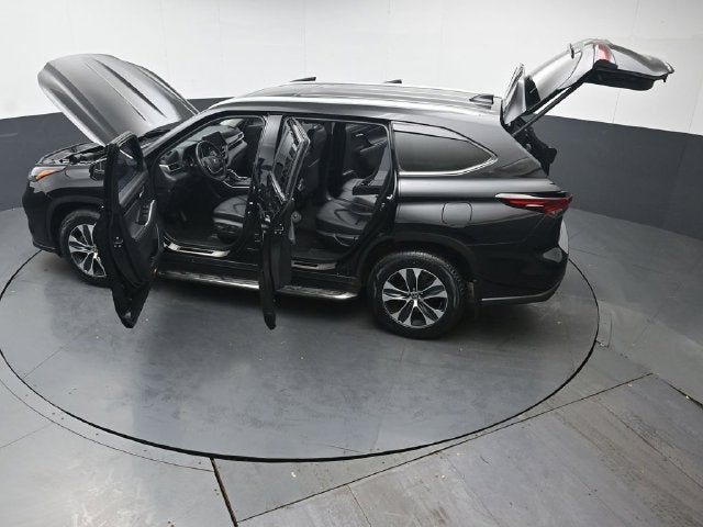 2025 Toyota Highlander XLE