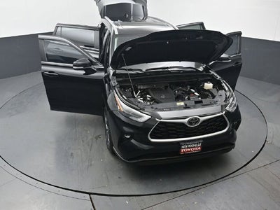 2025 Toyota Highlander XLE