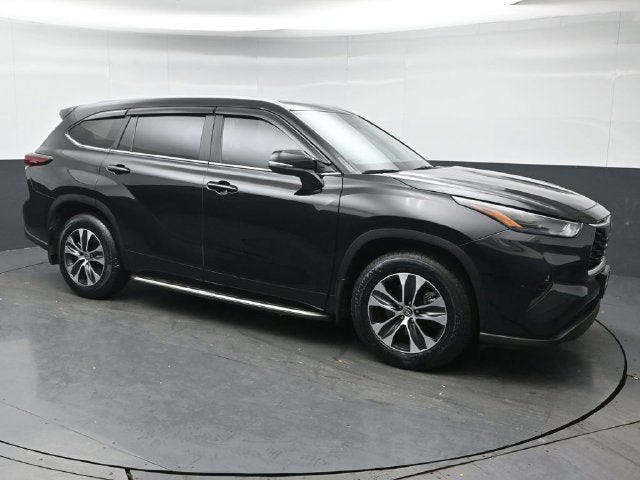 2025 Toyota Highlander XLE