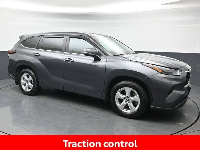 2025 Toyota Highlander LE