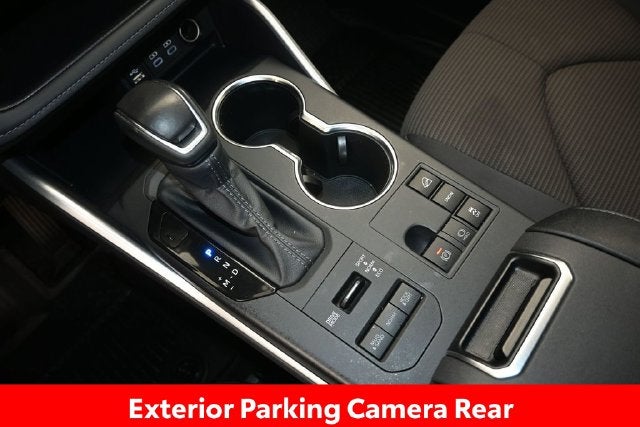 2025 Toyota Highlander LE