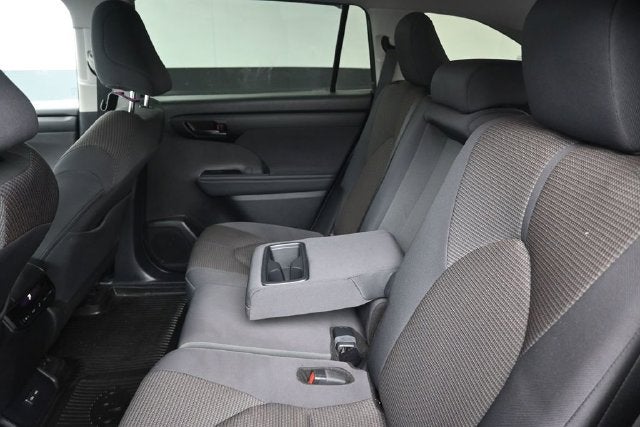 2025 Toyota Highlander LE