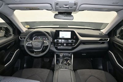 2025 Toyota Highlander LE