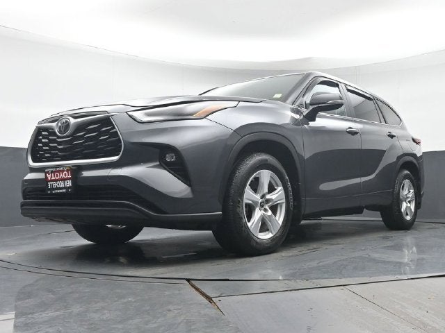 2025 Toyota Highlander LE