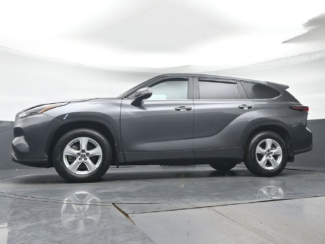 2025 Toyota Highlander LE