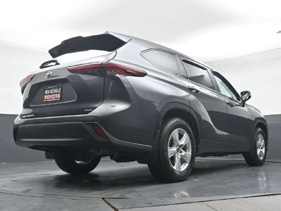 2025 Toyota Highlander LE