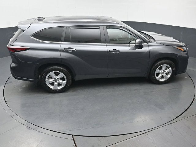 2025 Toyota Highlander LE