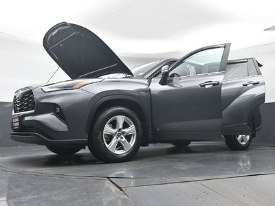 2025 Toyota Highlander LE