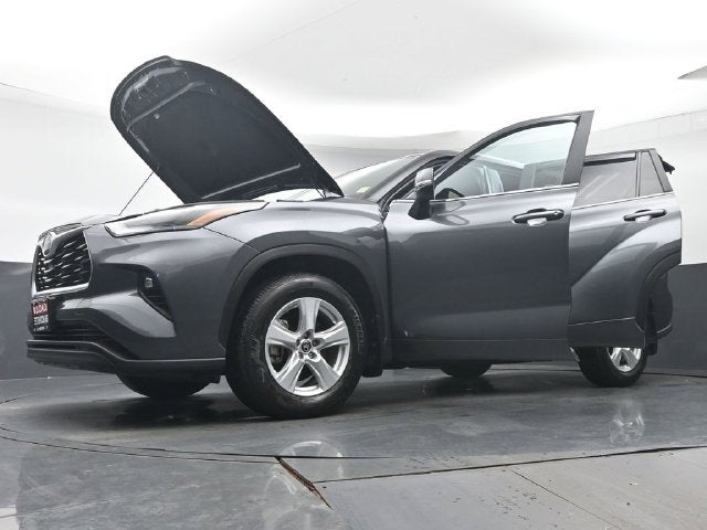 2025 Toyota Highlander LE