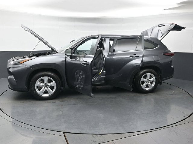 2025 Toyota Highlander LE