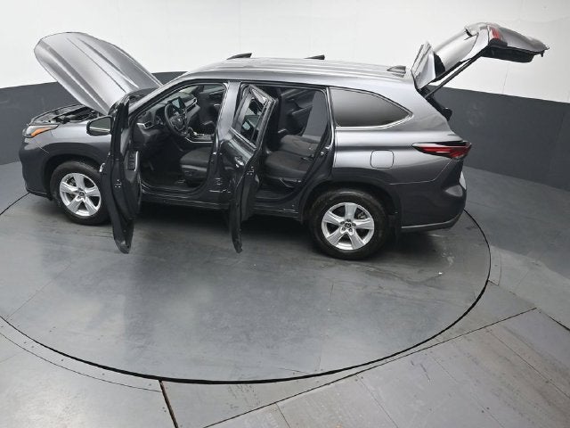 2025 Toyota Highlander LE