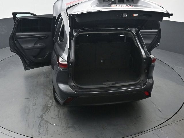 2025 Toyota Highlander LE