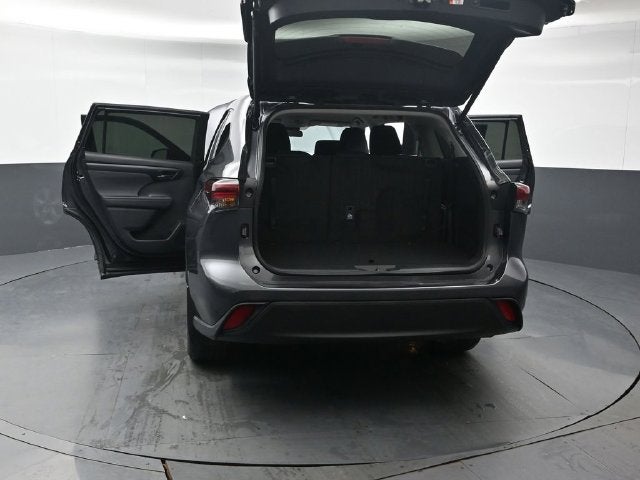 2025 Toyota Highlander LE