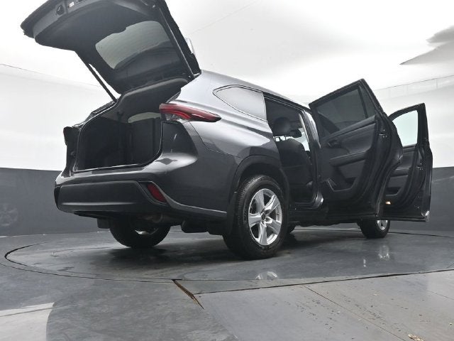 2025 Toyota Highlander LE