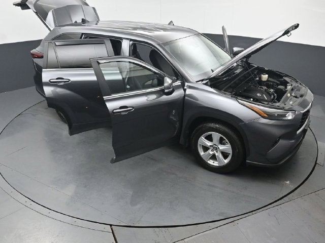 2025 Toyota Highlander LE