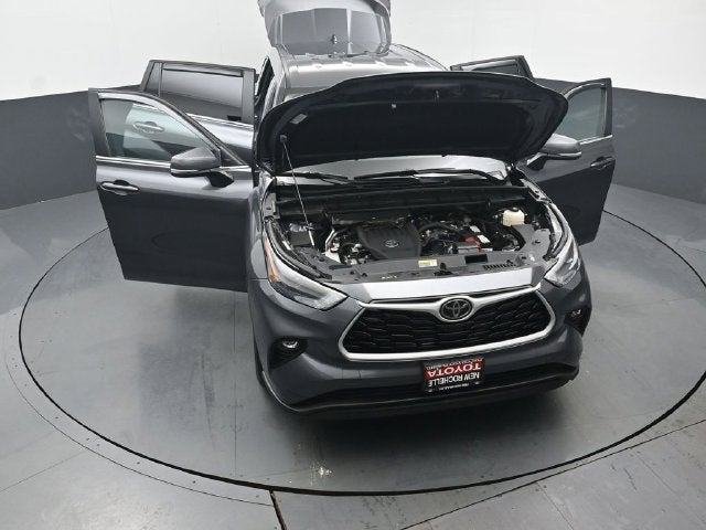 2025 Toyota Highlander LE