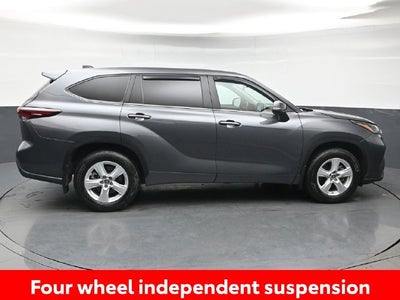 2025 Toyota Highlander LE