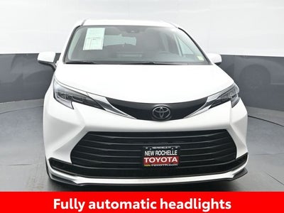 2026 Toyota Sienna LE 8 Passenger