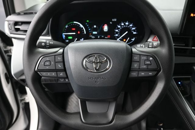 2026 Toyota Sienna LE 8 Passenger