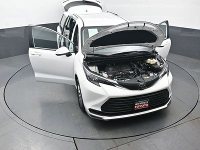 2026 Toyota Sienna LE 8 Passenger