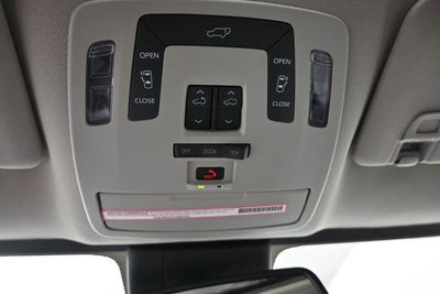 2023 Toyota Sienna XLE 8 Passenger